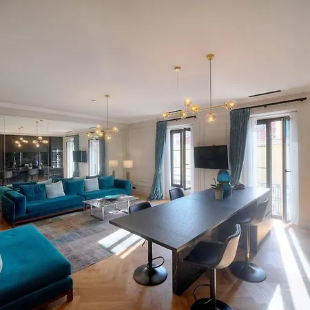 Ref 1393 - Center - For Rent *