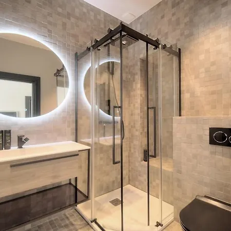 Ref 1393 - Center - For Rent *